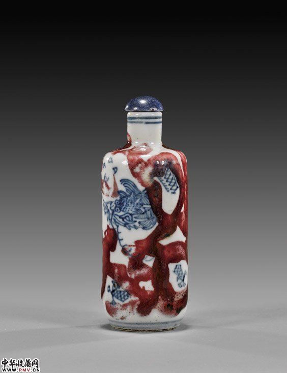 清光绪青花釉里红龙纹鼻烟壶