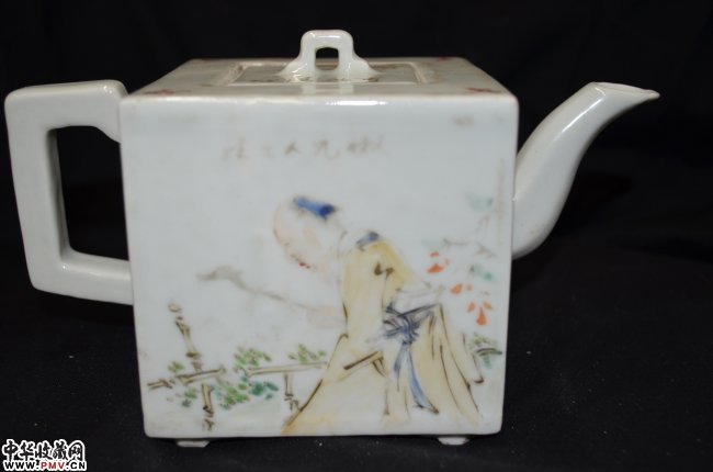 清光绪粉彩花鸟方壶