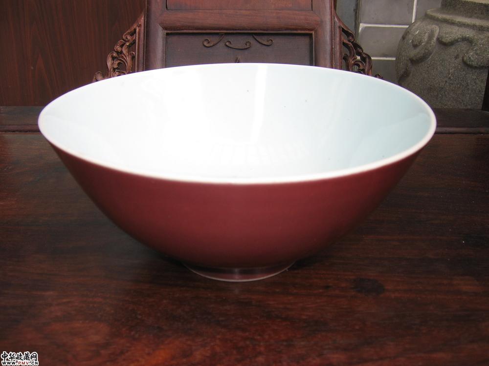 清乾隆霁红釉碗