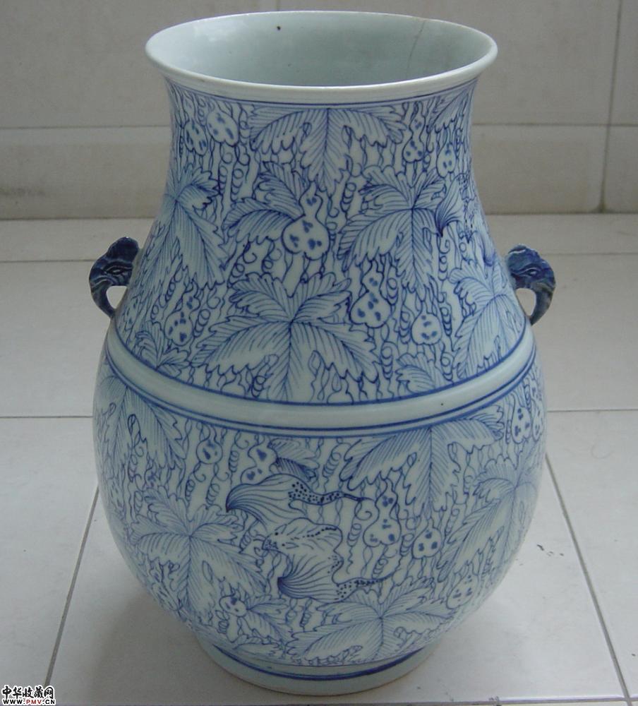 清青花象鼻瓶