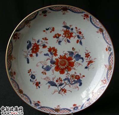 清代青花矾红描金花卉纹盘