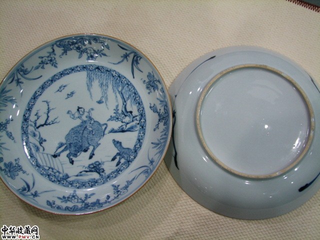 明末清初青花精品外销瓷盘（一对）