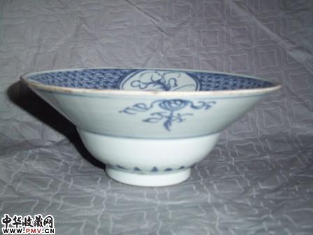 淸早期靑花折腰大啘