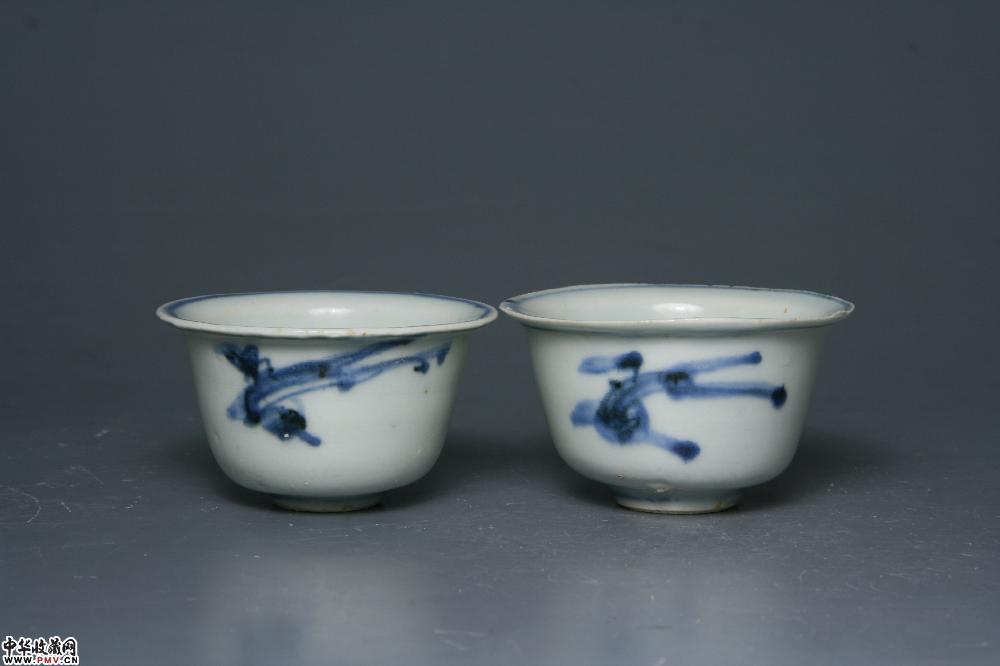 明天启景德镇窑青花螭龙纹杯（2只）