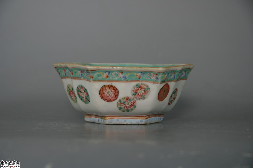 清同治景德镇窑粉彩皮球花纹六角碗藏家展厅收藏资讯|艺术家|书画家
