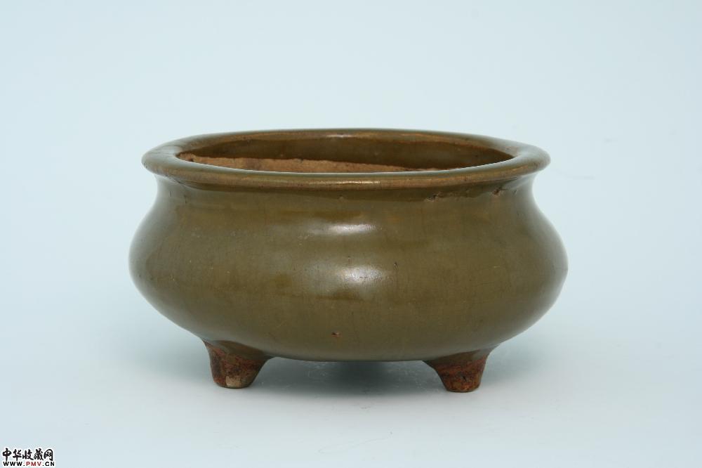 清末石湾窑鳝鱼黄釉三足炉