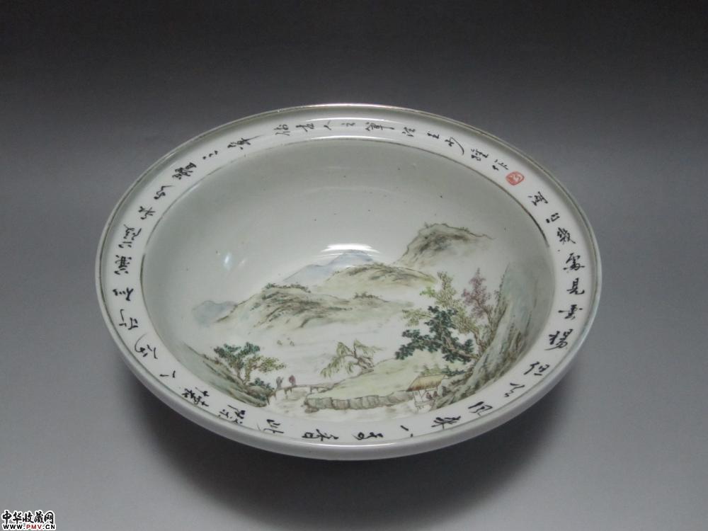 a浅绛彩山水人物盆