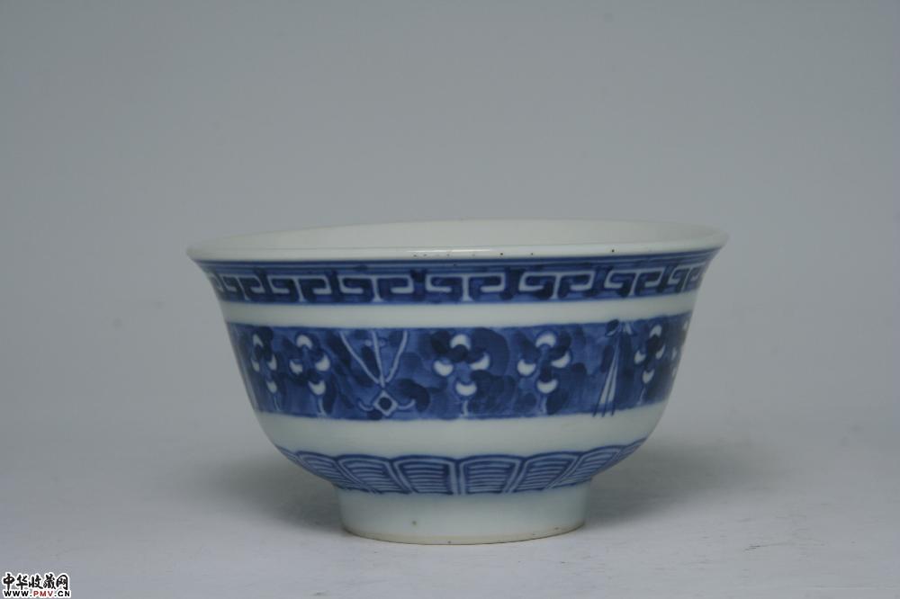 清中期景德镇窑青花碗