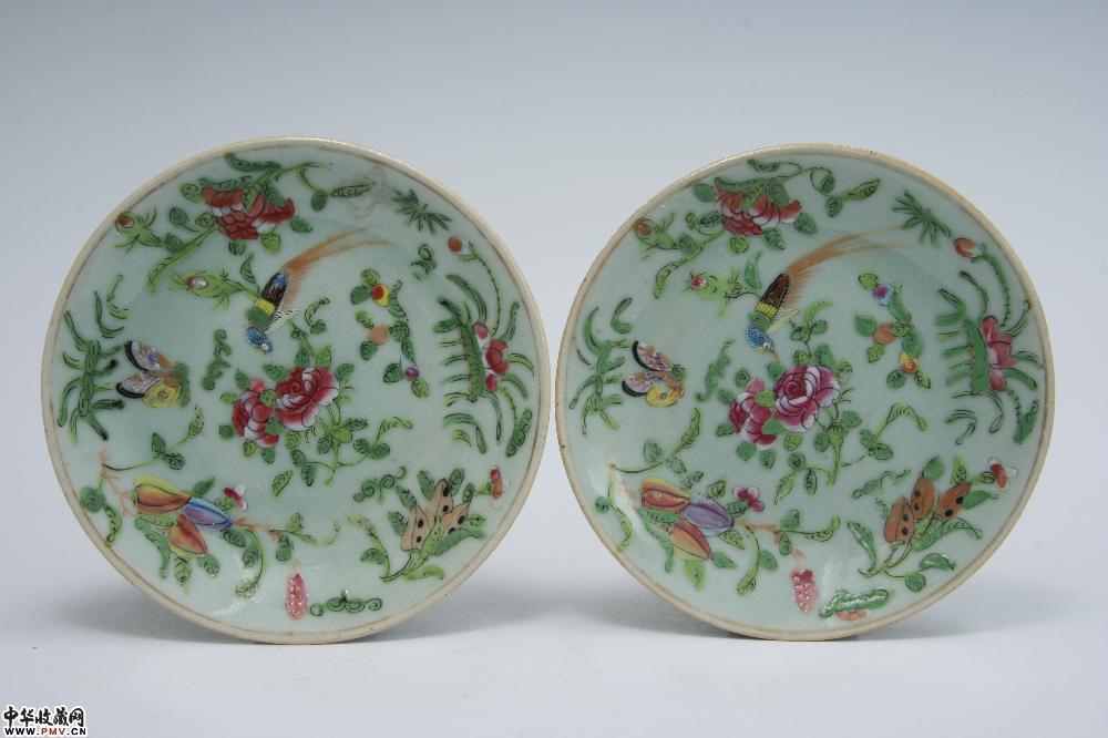 清道光景德镇窑豆青地粉彩花鸟纹碟（一对）