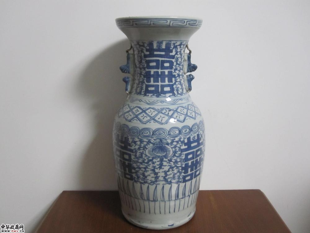 清中期青花缠枝纹双喜盘口大瓶《已售》