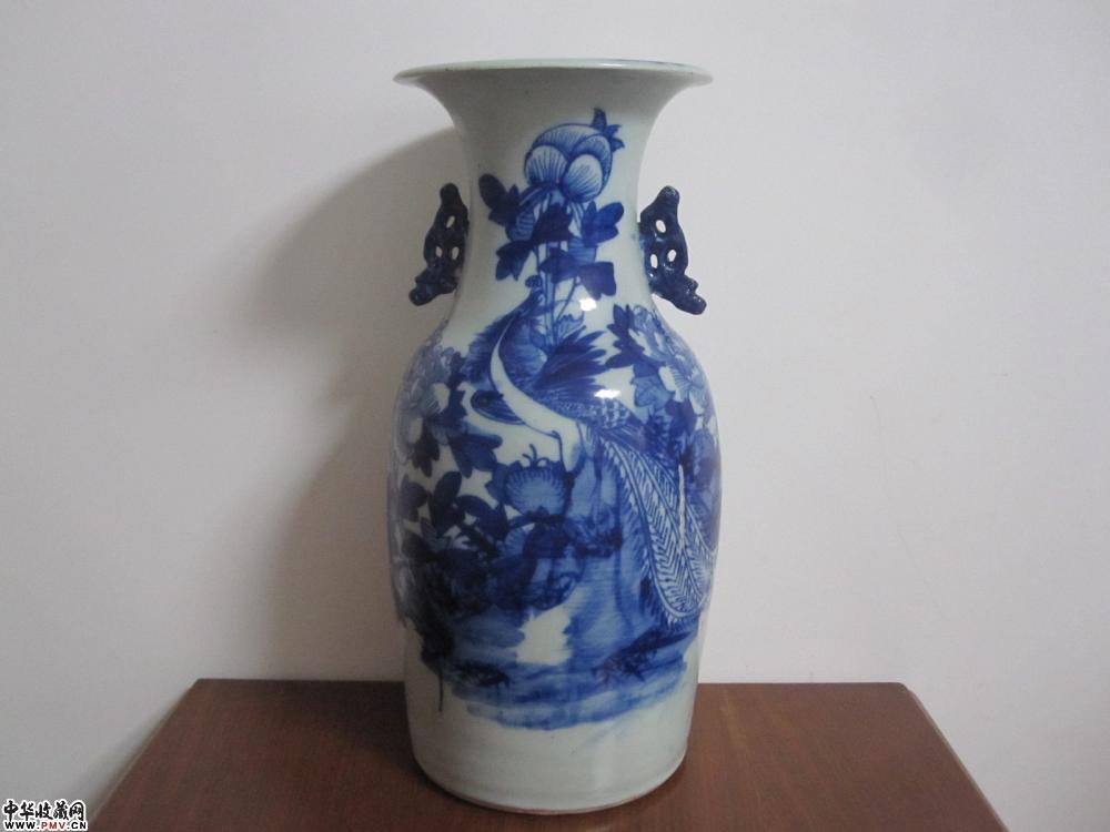 青花风鸟纹大瓶