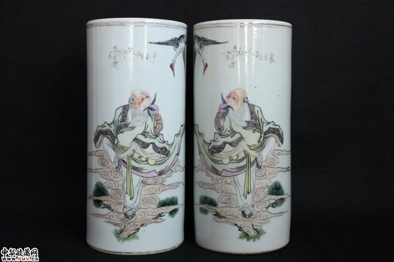 清晚期精美品 东方朔人物帽筒一对