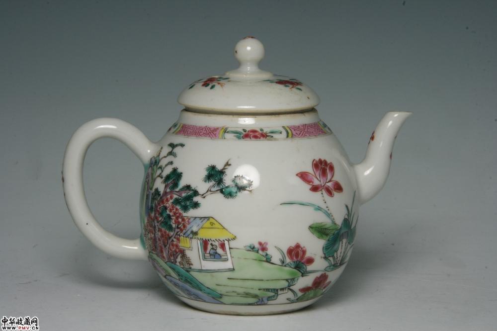 清乾隆景德镇窑粉彩山水人物纹执壶