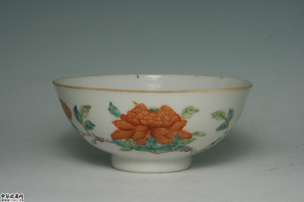 清同治景德镇窑粉彩“一品富贵”图碗