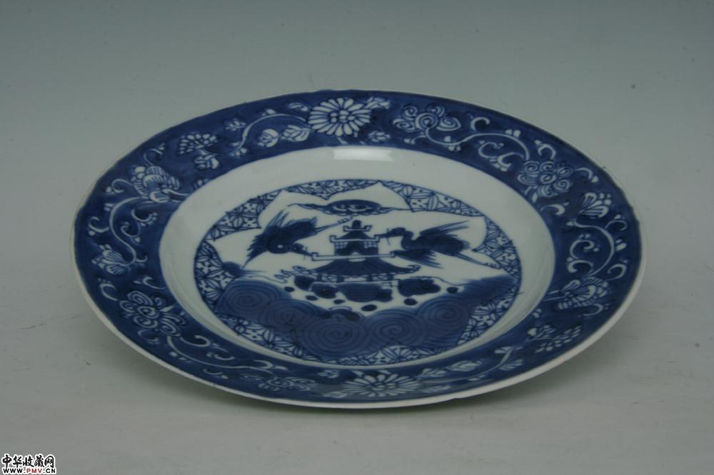 清雍正景德镇窑青花海屋天寿纹盘
