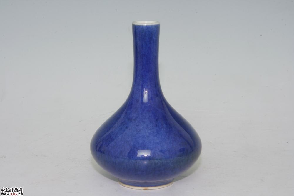 清光绪景德镇窑洒蓝釉胆瓶