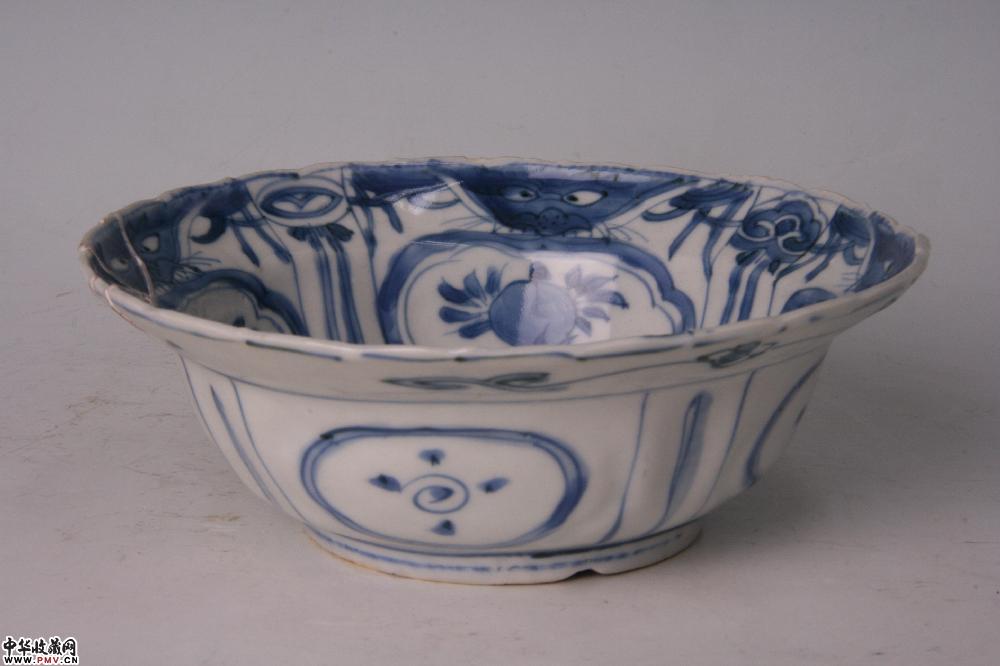 明万历青花池塘芦雁纹芒口碗（标本）