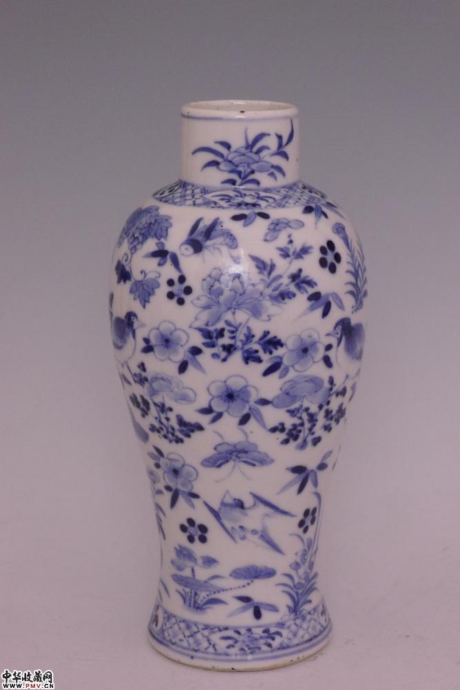 清光绪景德镇窑青花花鸟纹观音瓶