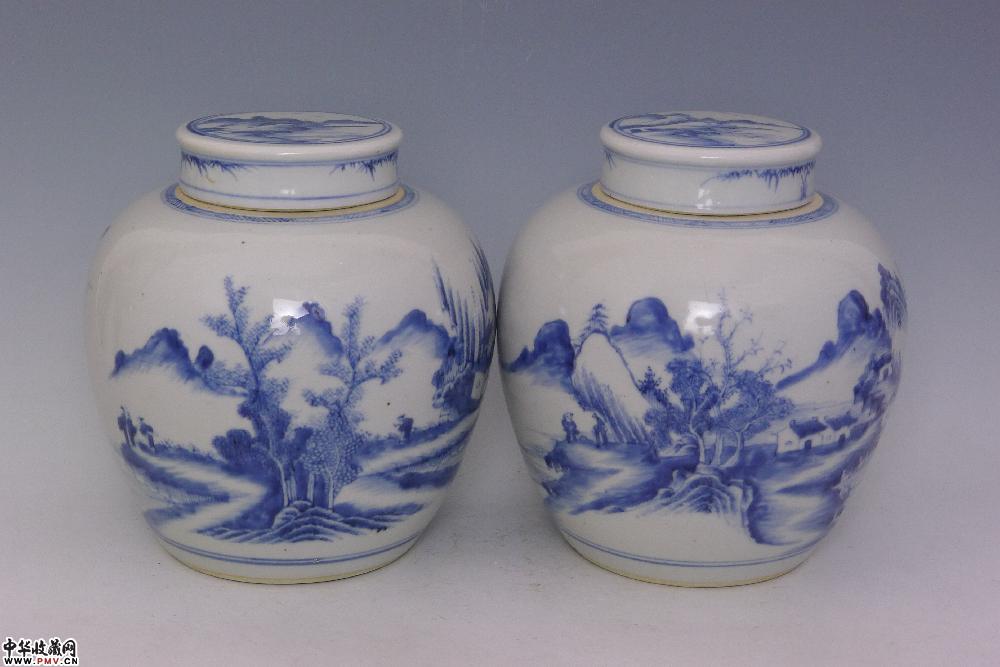 清乾隆景德镇窑青花山水人物纹盖罐（一对）
