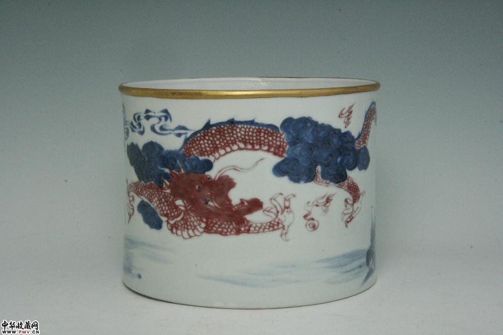 清康熙景德镇窑釉下三彩龙虎纹笔海