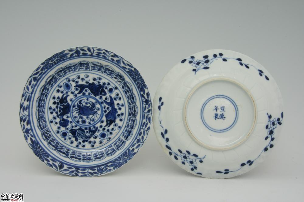 清乾隆景德镇窑青花鱼藻纹菱口碟（2只）