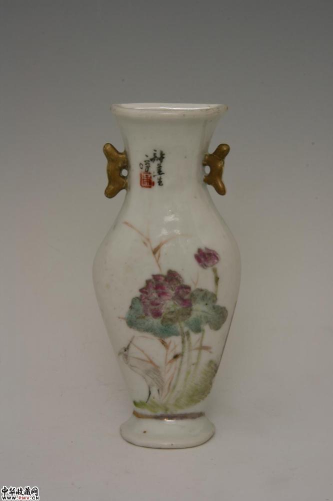 清末民国景德镇窑浅绛彩一路连科纹壁瓶