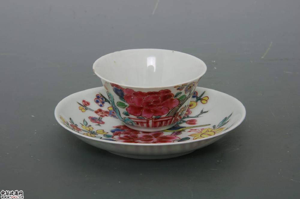 清雍正景德镇窑粉彩花鸟纹杯碟（一套）