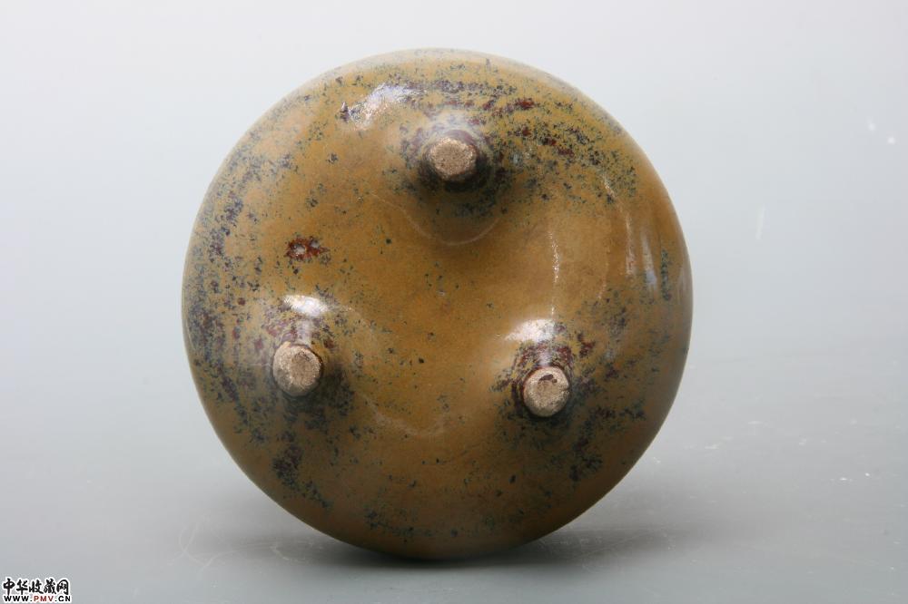 清晚期石湾窑鳝鱼黄釉三足双系炉