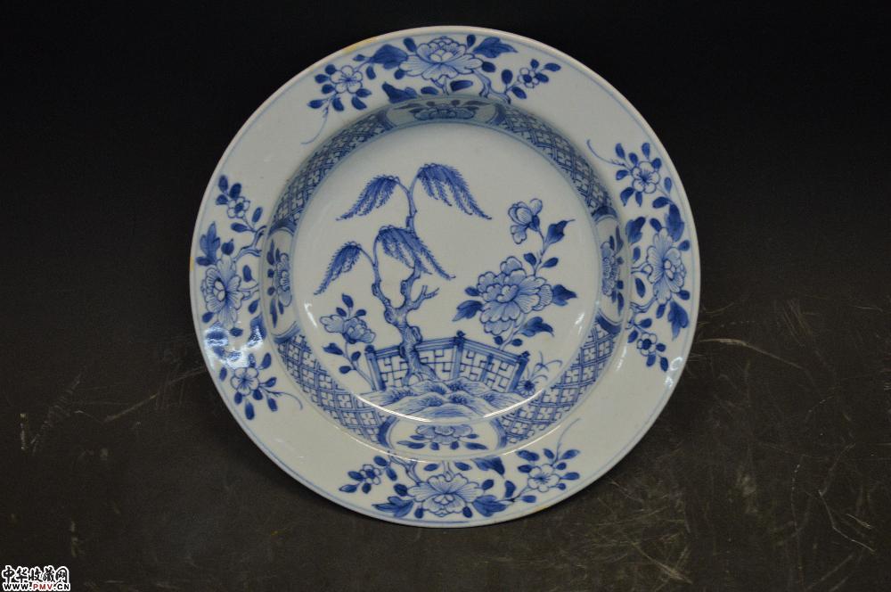 清雍正青花花卉碟