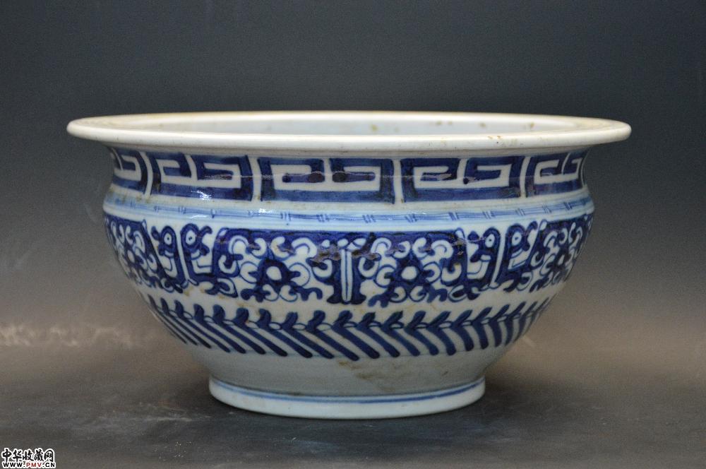 清中期青花香炉