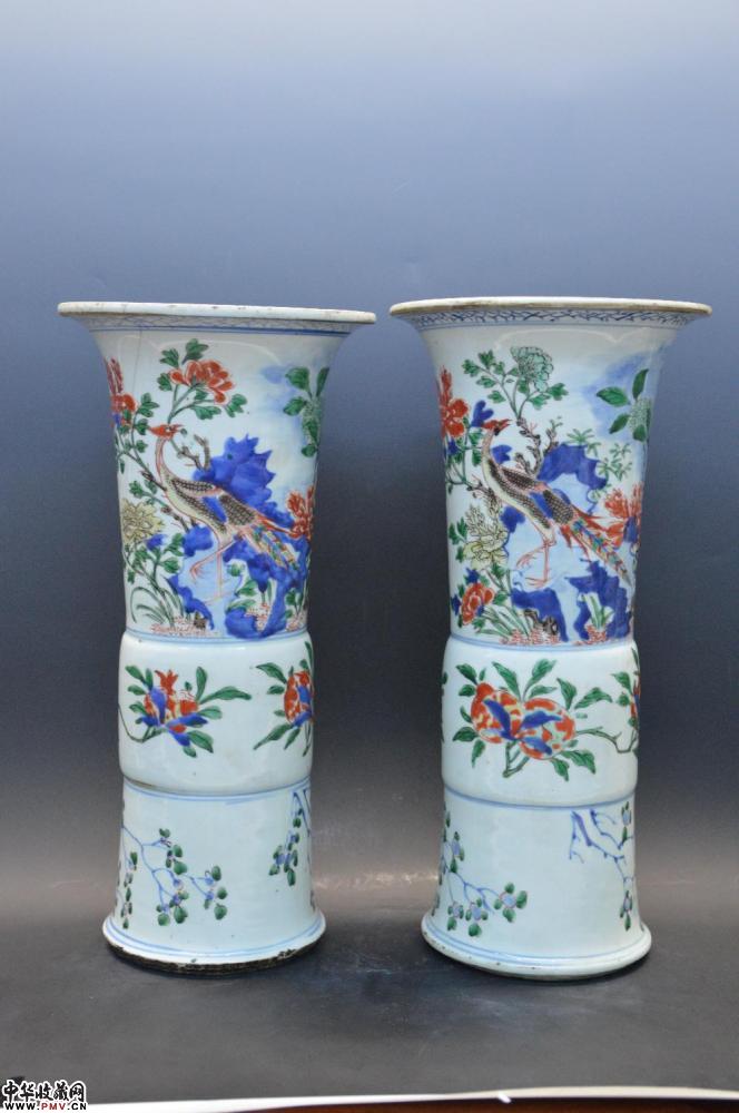 清顺治青花五彩花鸟花觚（对）