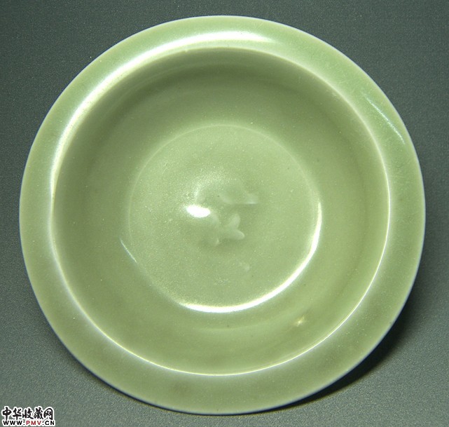 南宋龙泉梅子青双鱼洗