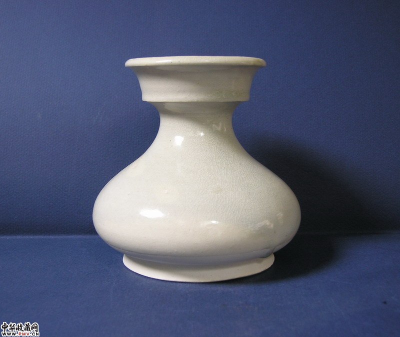 隋末唐初邢窑白釉唾壶。私人藏，非卖品。 藏家展厅收藏资讯