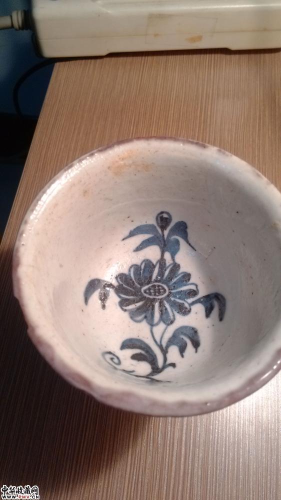 元红釉青花高足杯