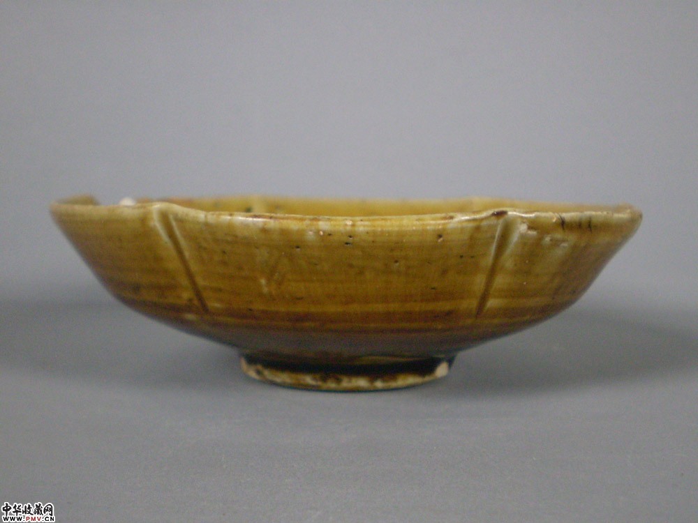 宋吉州窑葵口盘