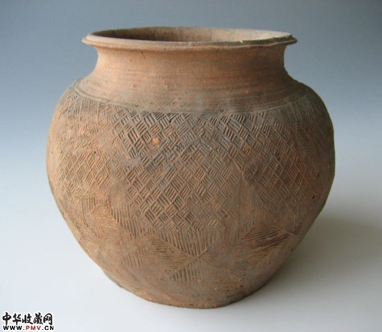 西周几何印纹陶罐