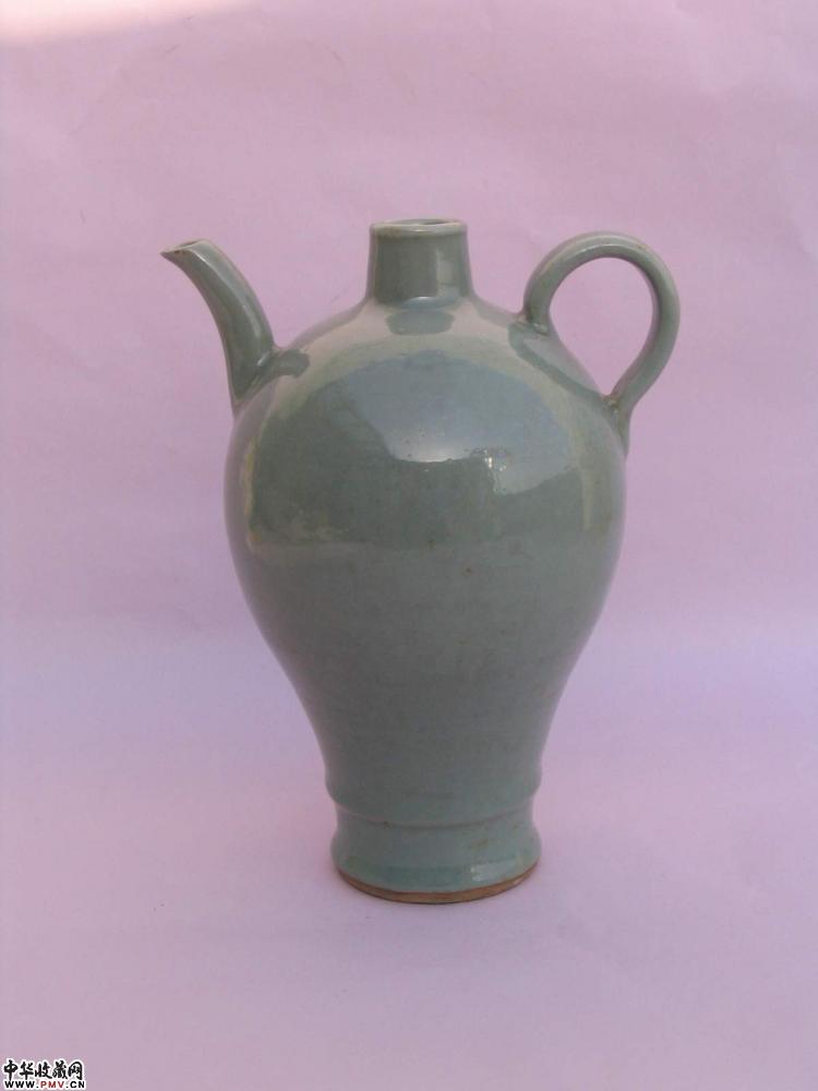 元龙泉窑执壶