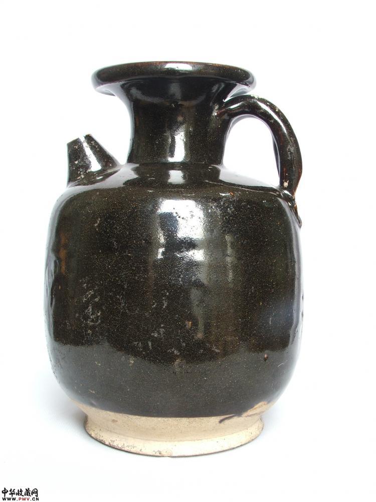 黑釉执壶
