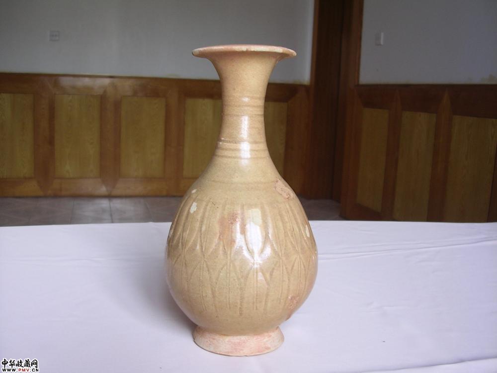 宋青瓷玉壶春瓶