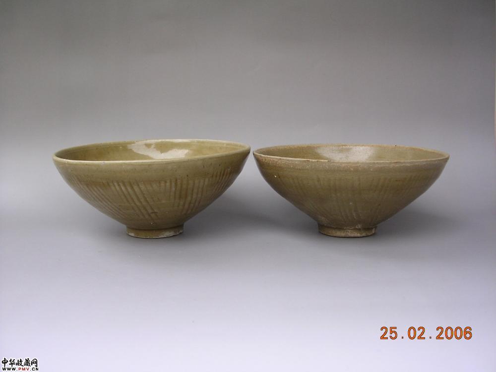 宋同安窑划花纹碗一对（珠光青瓷） (可转让)