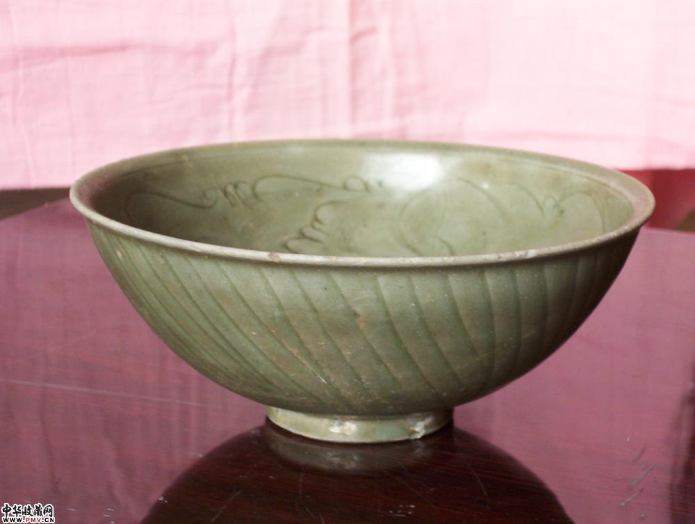 南宋龙泉窑划花碗