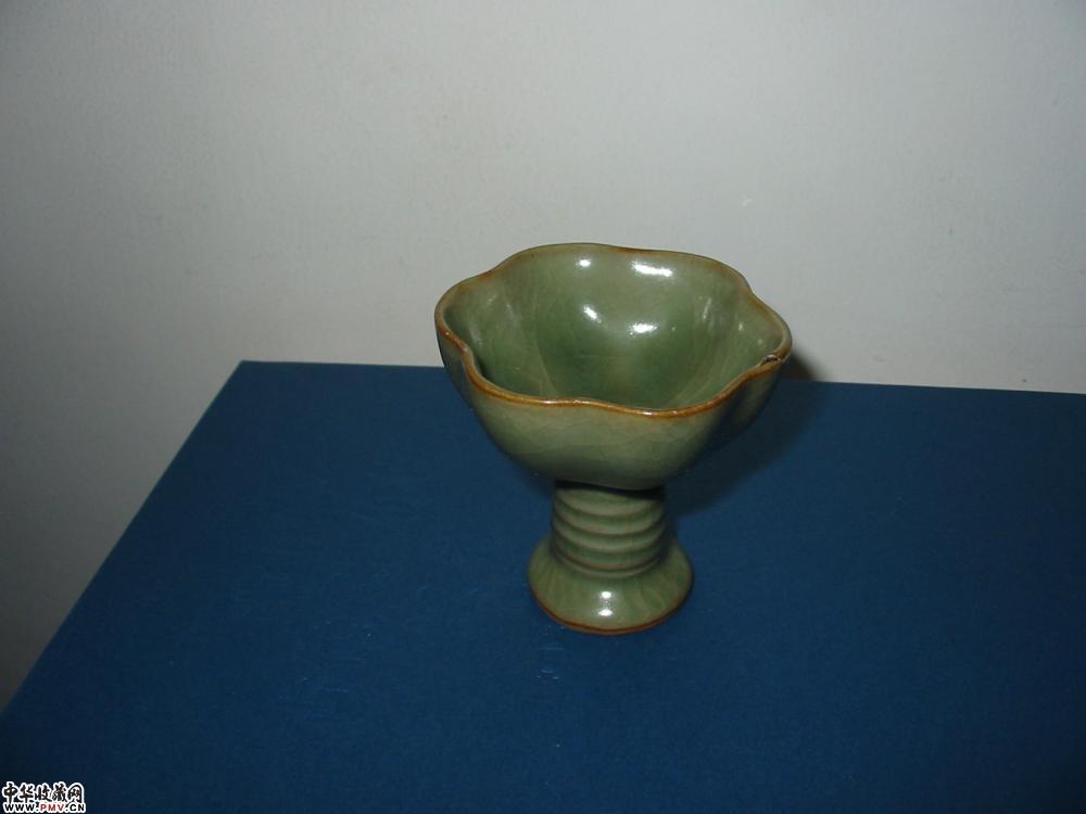 元代龙泉酒杯