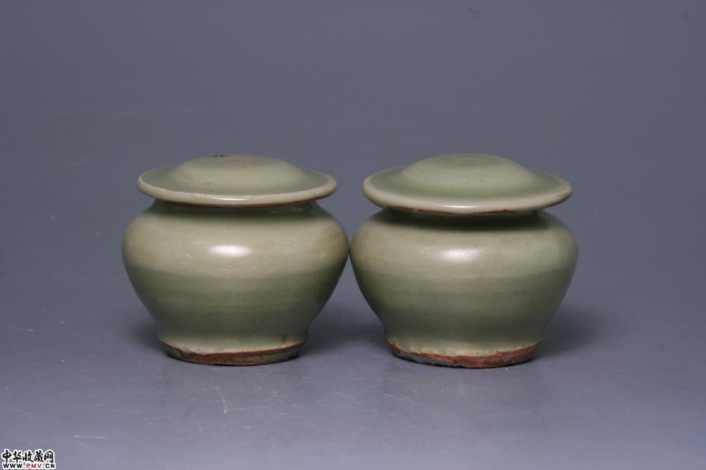 元代龙泉窑青釉小盖罐