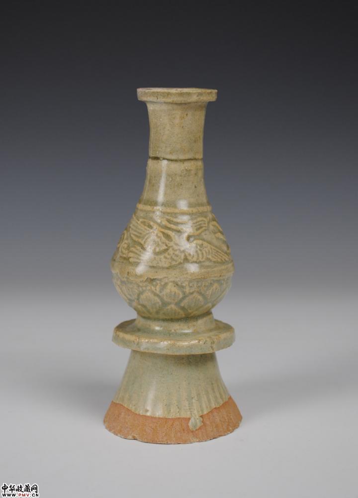 宋末江西窑影青印双凤纹瓶