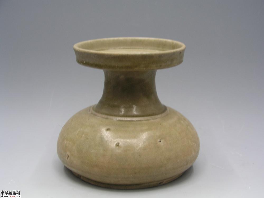 南北朝青釉渣斗