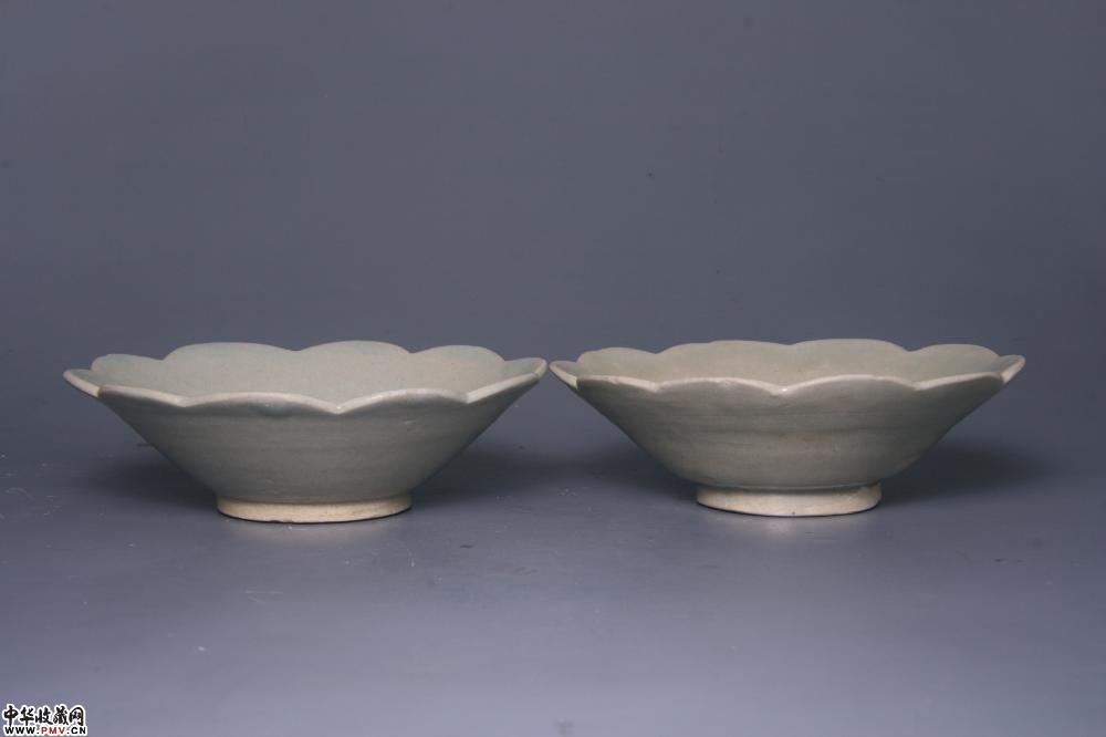 北宋青釉花口洗（2只）