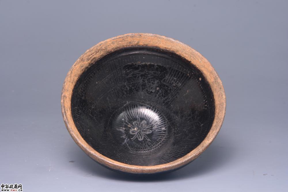 南宋遇林亭窑黑釉描金“福深东海”包银盏