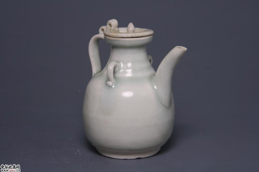 北宋湖田窑青白釉双系水注
