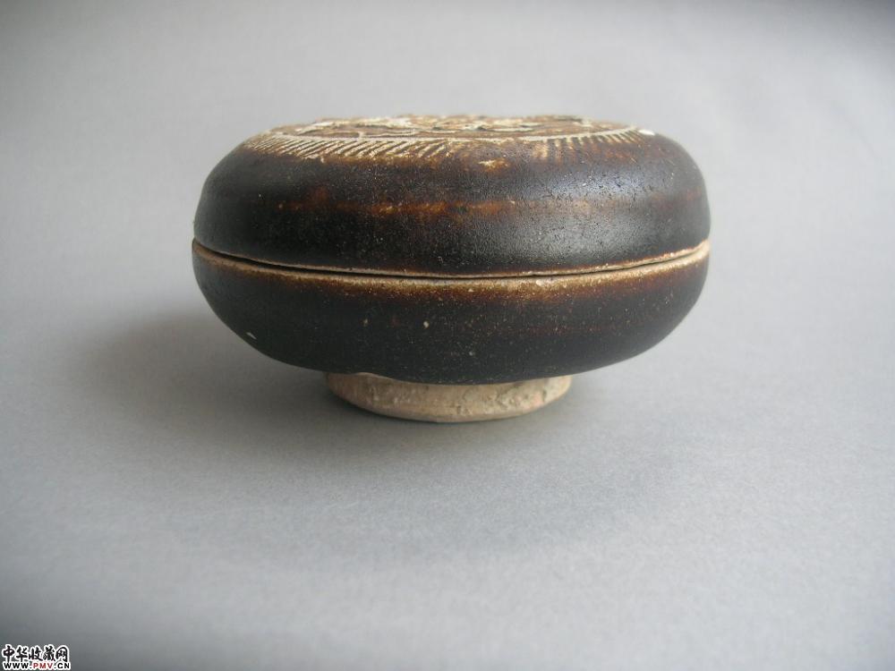 宋吉州窑印花盒