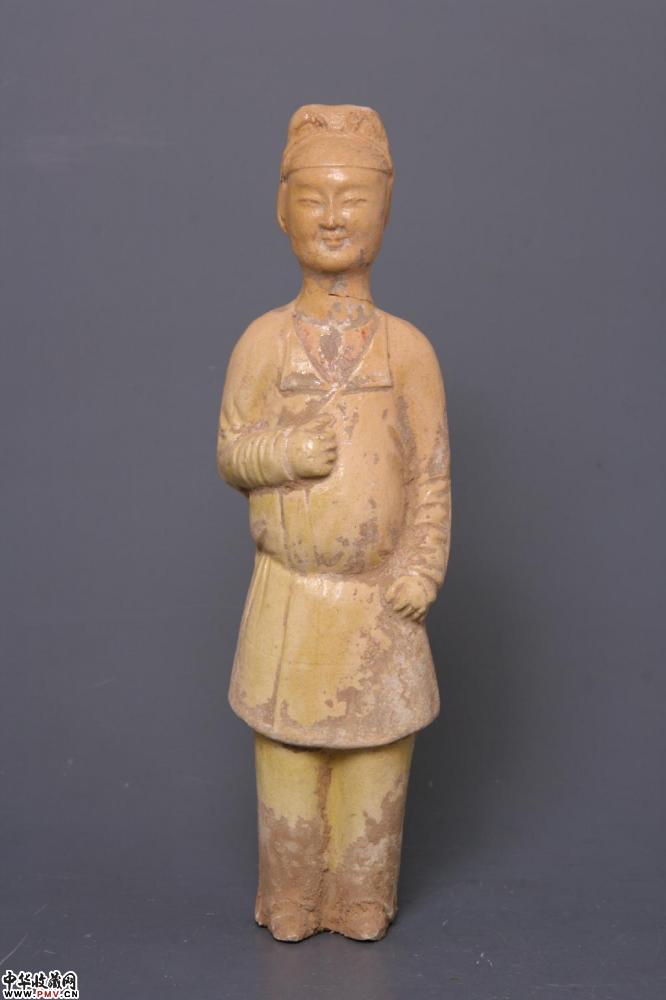 隋巩县窑黄釉人物俑